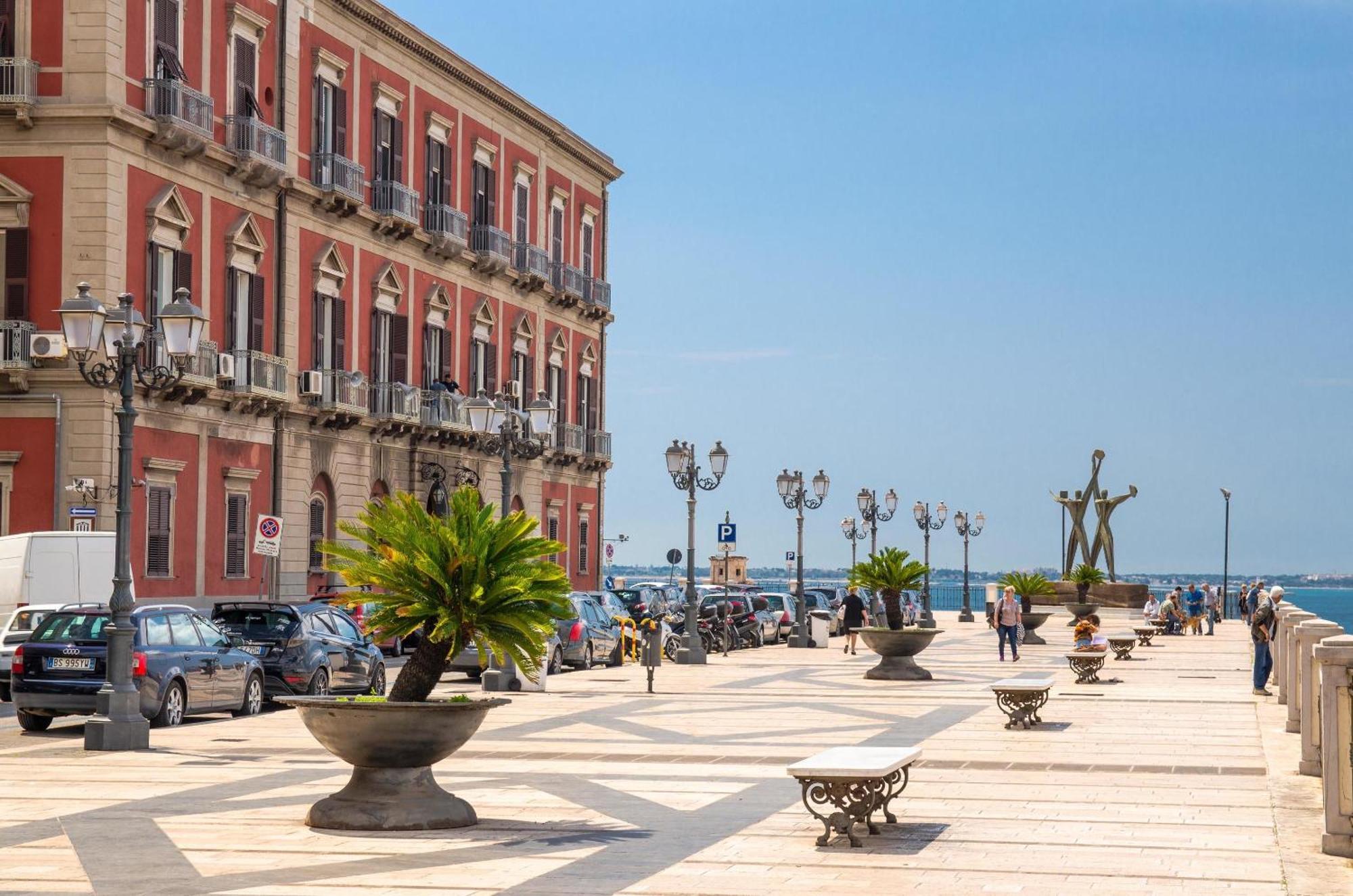 La Grande Bellezza Bed & Breakfast Taranto Bagian luar foto